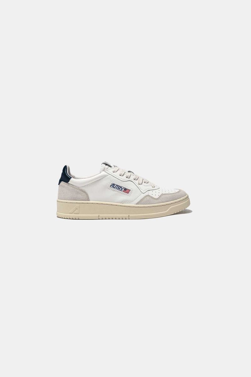 AUTRY MEDALIST LOW WHT/BLUE