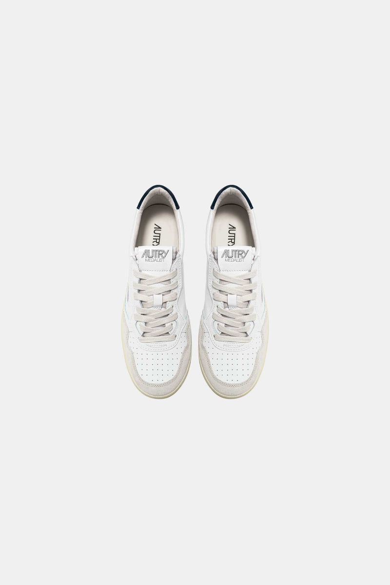 AUTRY MEDALIST LOW WHT/BLUE